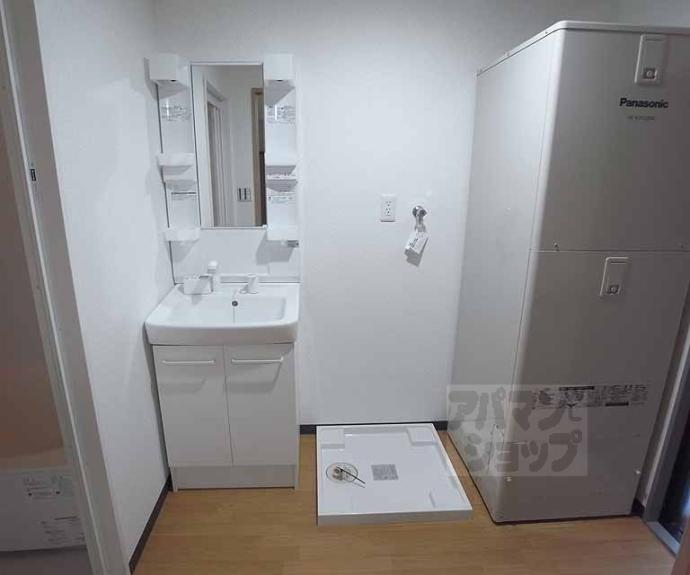 【クリスタルコート嵯峨天龍寺】間取