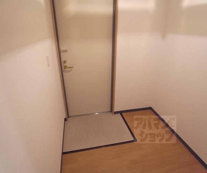 【クリスタルコート嵯峨天龍寺】間取