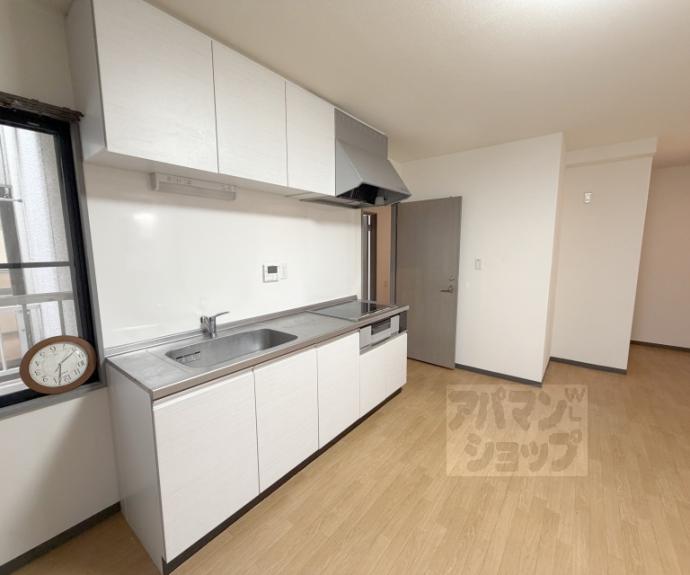 【クリスタルコート嵯峨天龍寺】間取