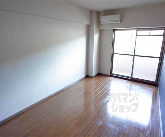 【シャン・ド・フルール】間取