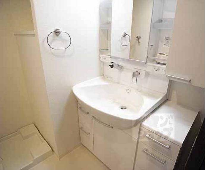 【アスヴェル京都烏丸五条】間取