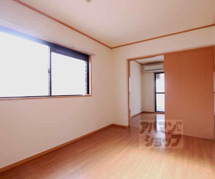 【下立売通大宮西入ル浮田町マンション】間取