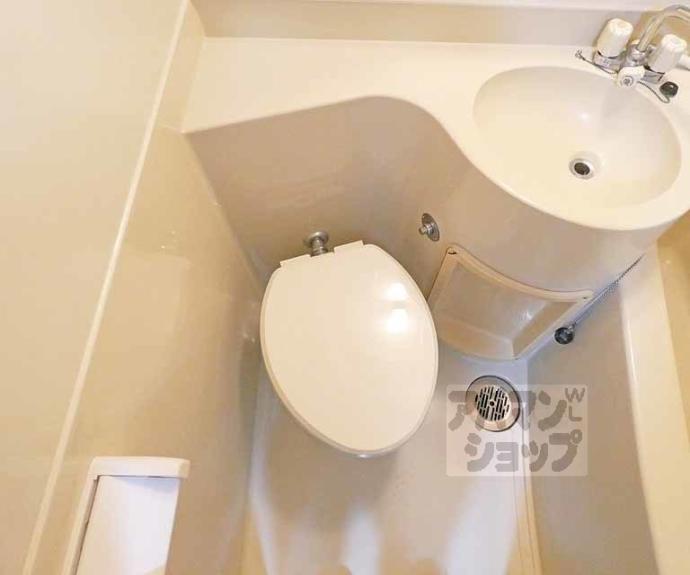 【二軒茶屋マンション】間取