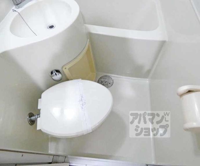 【二軒茶屋マンション】間取