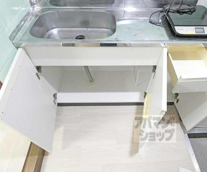 【二軒茶屋マンション】間取