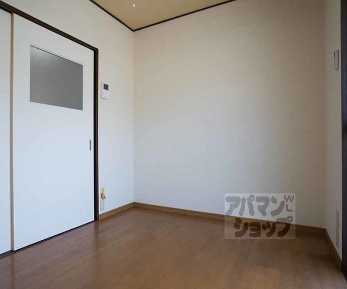 【二軒茶屋マンション】間取