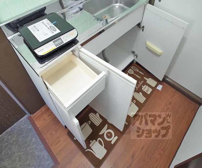 【二軒茶屋マンション】間取