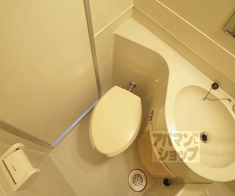 【二軒茶屋マンション】間取