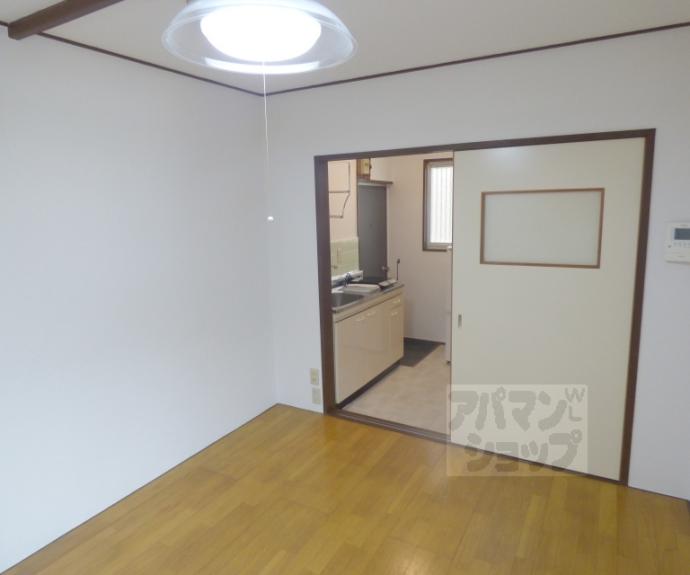 【二軒茶屋マンション】間取