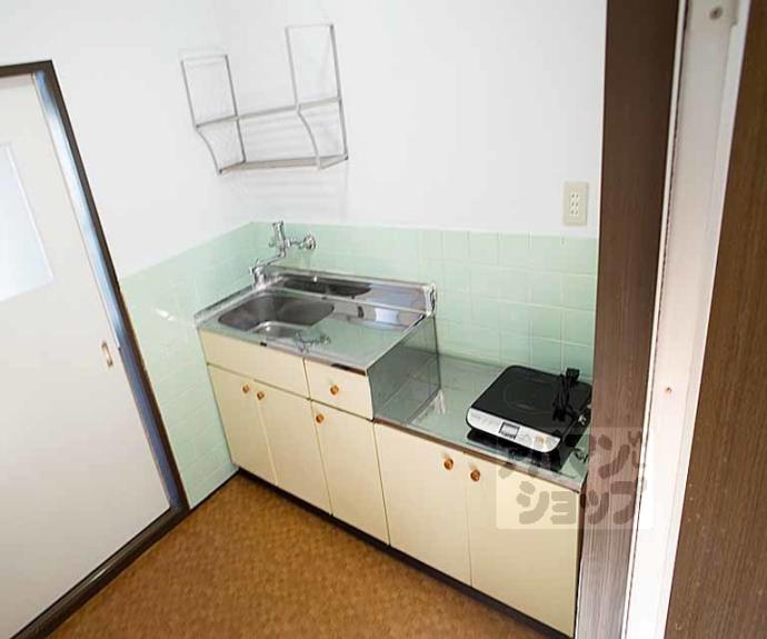 【二軒茶屋マンション】間取