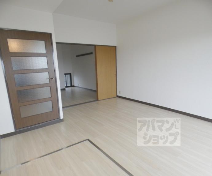 【川端マンション】間取