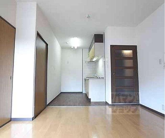 【川端マンション】間取