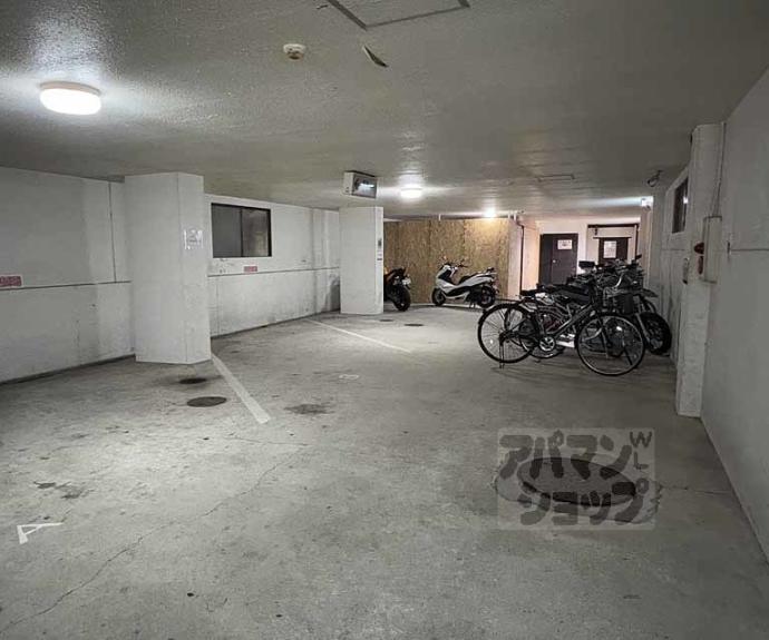 【ヴィラ御前】間取