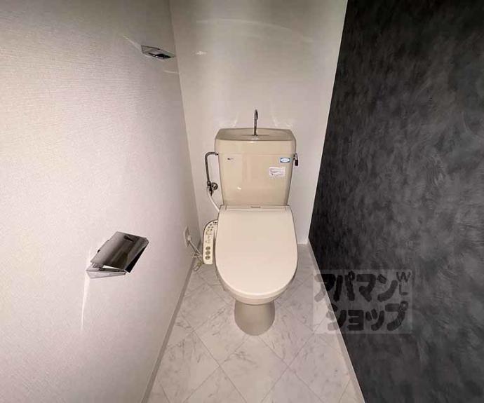 【パインフィールド二条城】間取