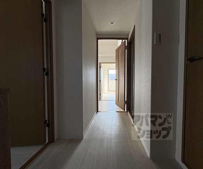 【パインフィールド二条城】間取