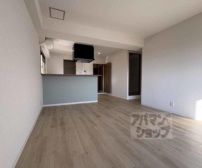 【パインフィールド二条城】間取