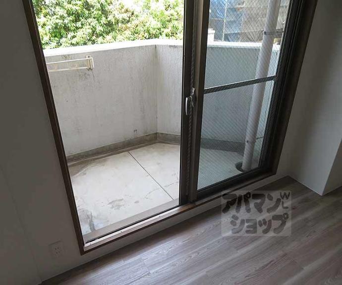 【パインフィールド二条城】間取