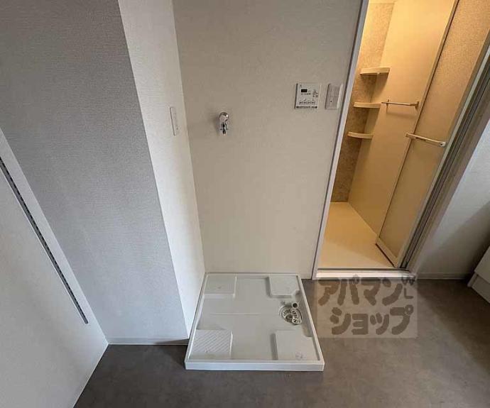 【パインフィールド二条城】間取