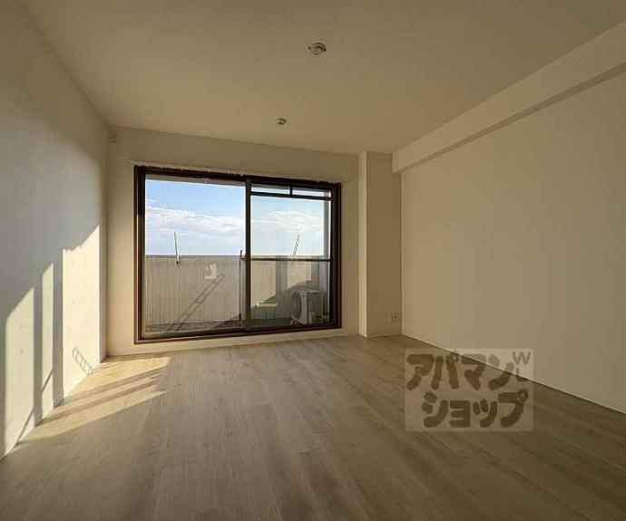 【パインフィールド二条城】間取