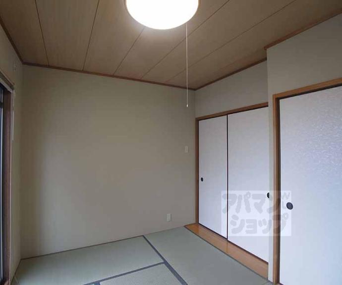 【パインフィールド二条城】間取