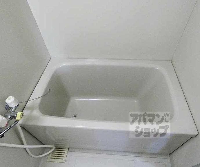 【パインフィールド二条城】間取