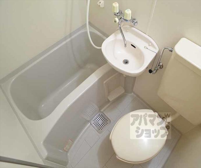 【カサデソーラ白川】間取