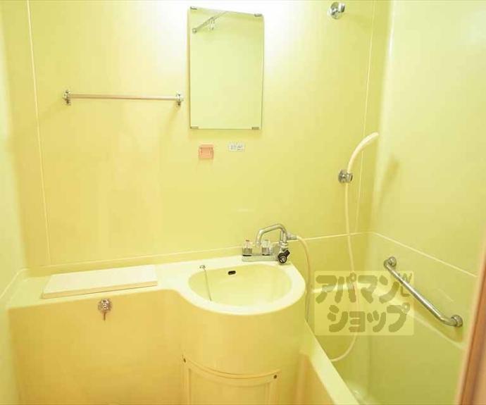 【ロイヤルコーポタカノ】間取