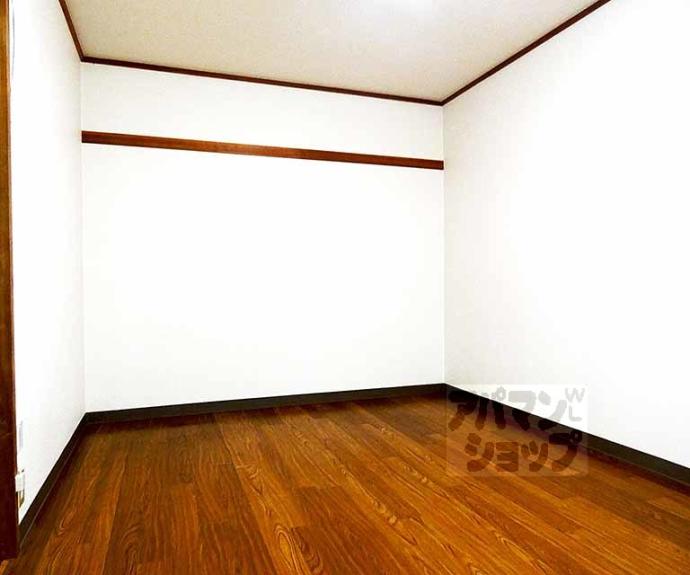 【アーバン出町】間取