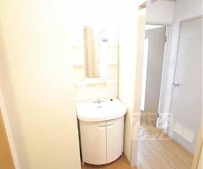 【ニュー高野ロイヤルハイツ】間取