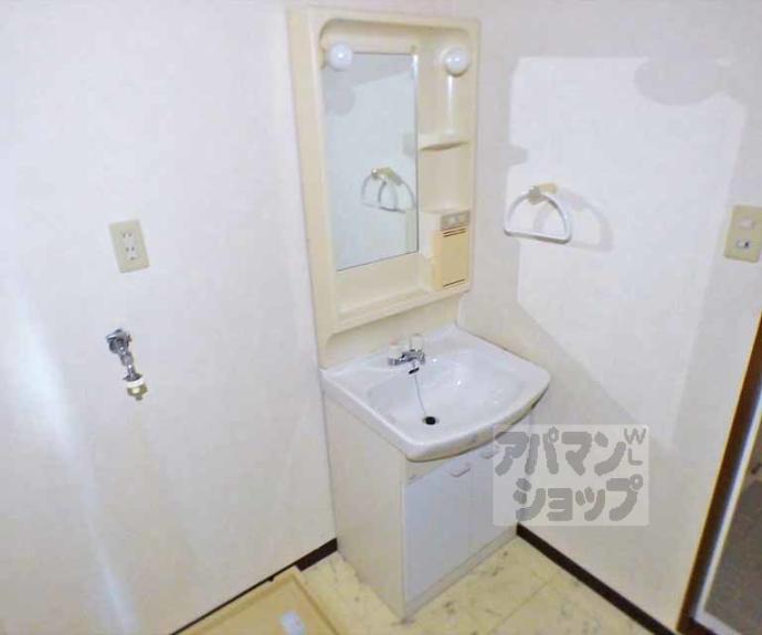 【コンフォール北白川Ⅱ】間取