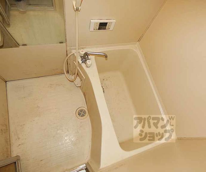 【レヴィア北白川】間取