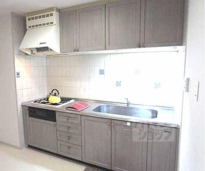 【レヴィア北白川】間取