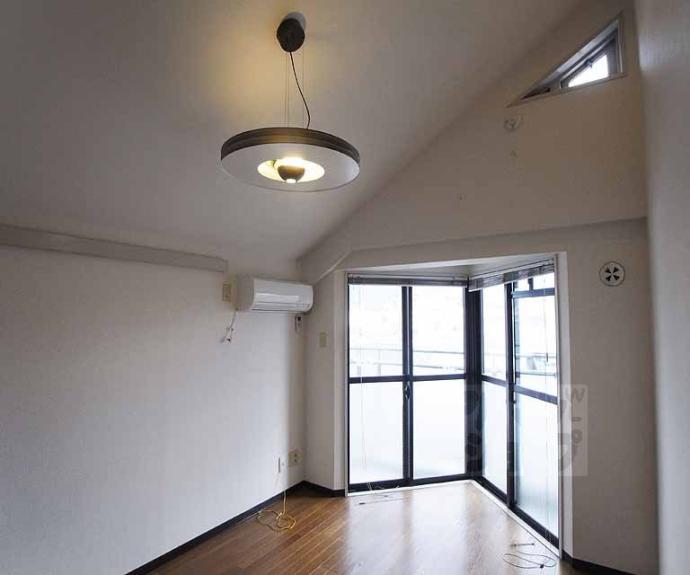 【デ・リード御所北】間取