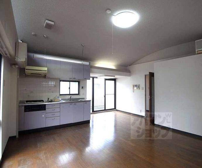 【ランブラス御所東】間取