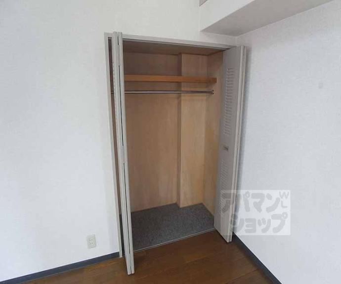 【ランブラス御所東】間取