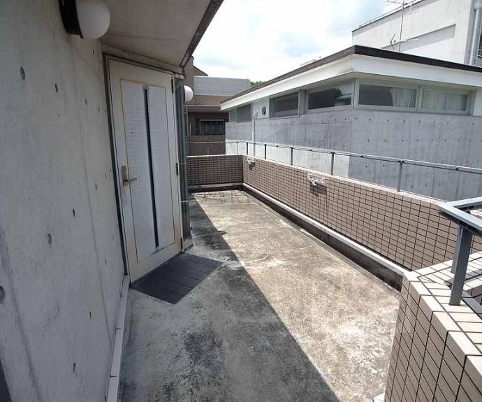 【ランブラス御所東】間取