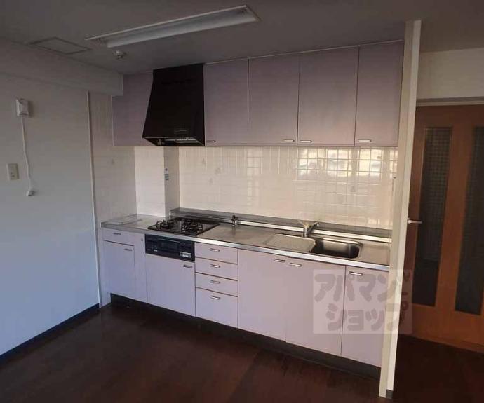 【ランブラス御所東】間取