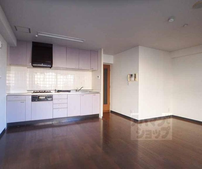 【ランブラス御所東】間取