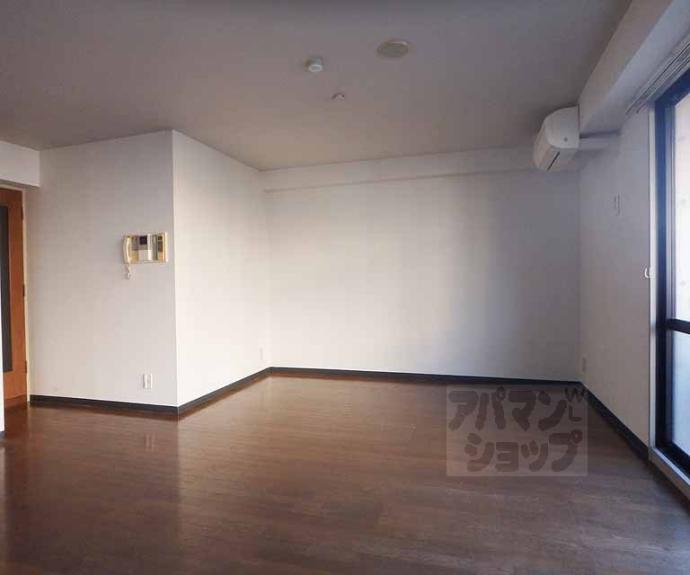 【ランブラス御所東】間取