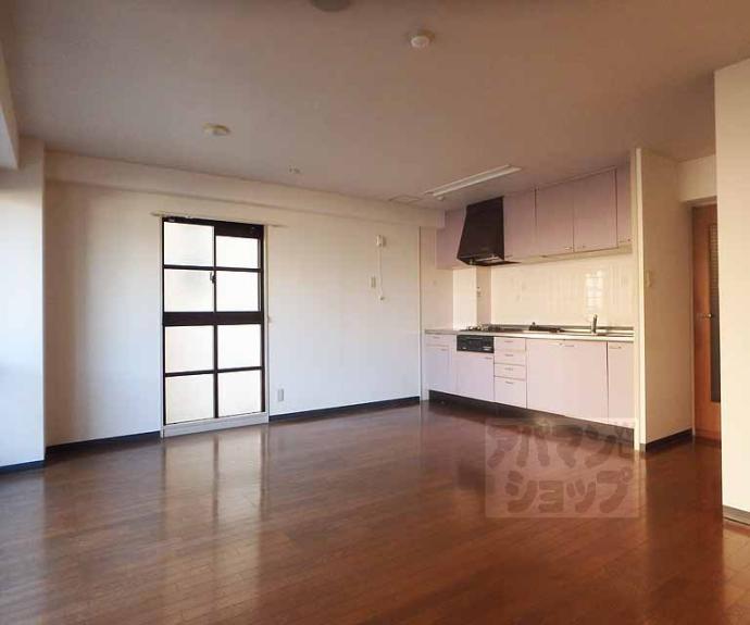 【ランブラス御所東】間取