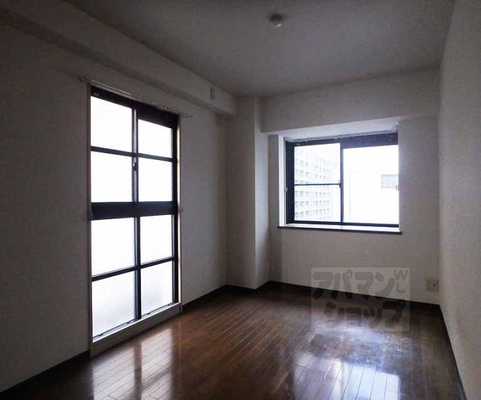 【ランブラス御所東】間取