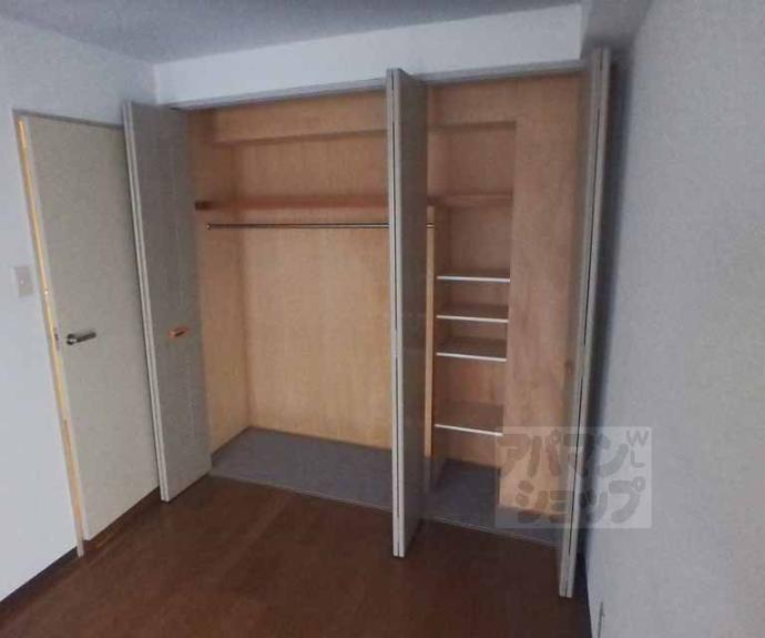 【ランブラス御所東】間取