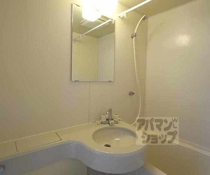 【ホーユウコンフォルト二条城前】間取