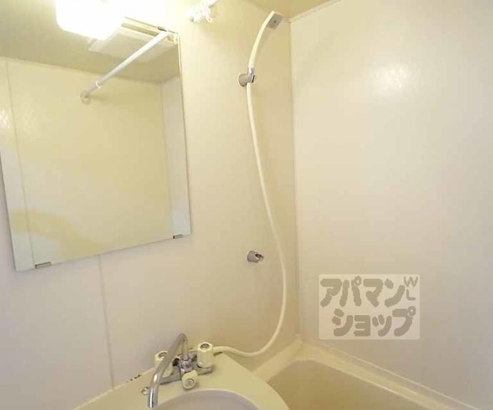 【ホーユウコンフォルト二条城前】間取