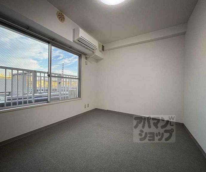 【ホーユウコンフォルト二条城前】間取