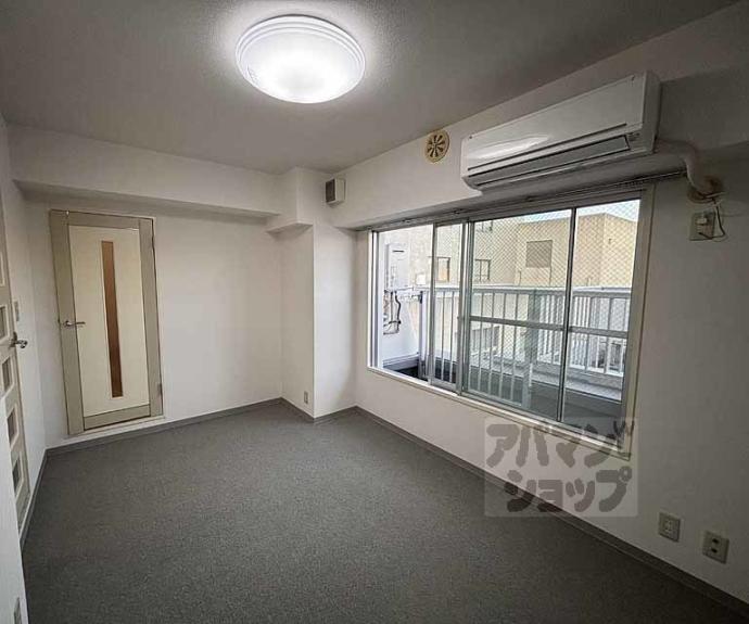 【ホーユウコンフォルト二条城前】間取