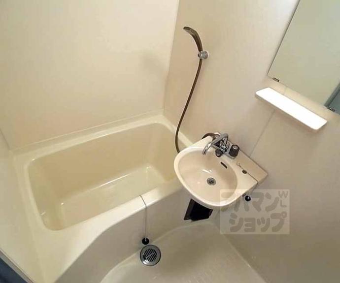 【ホーユウコンフォルト二条城前】間取