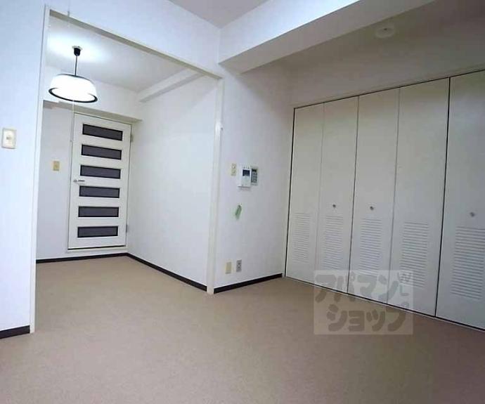 【ホーユウコンフォルト二条城前】間取