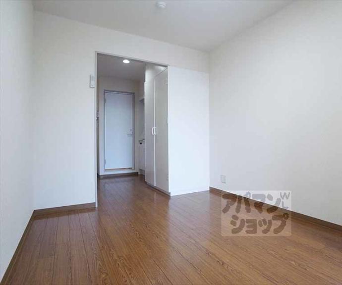 【パインフィールド北白川Ⅱ】間取