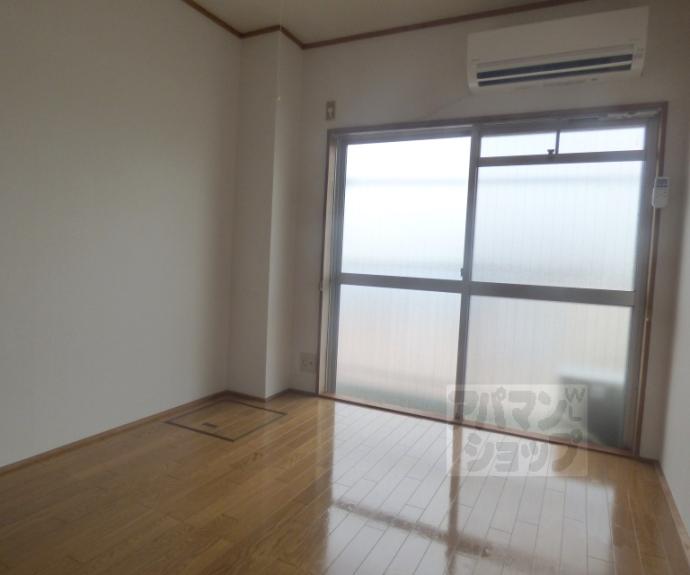 【ロイヤルコーポタカハラ】間取